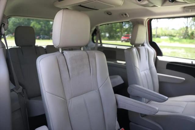 2014 Chrysler Town & Country Limited