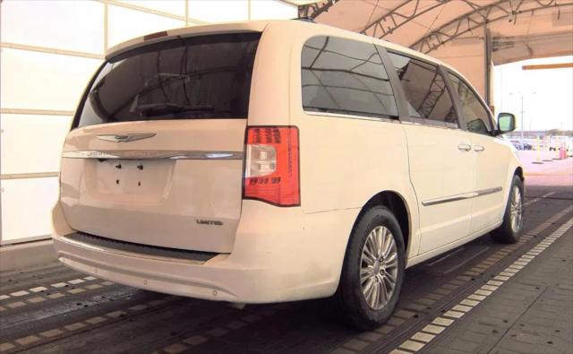 2011 Chrysler Town & Country Limited