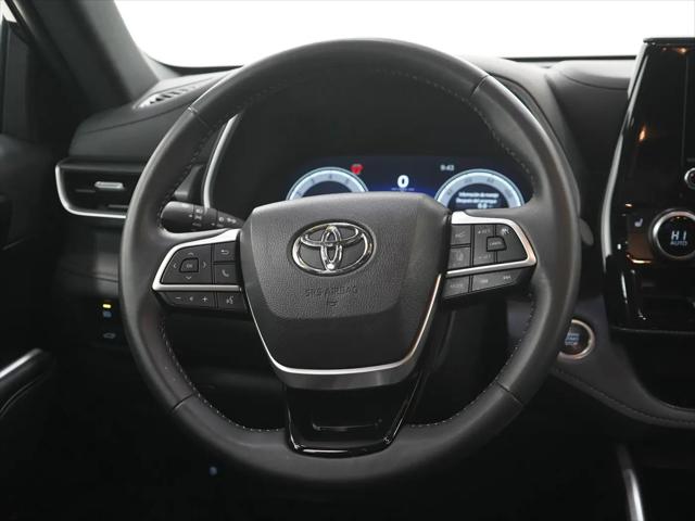 2025 Toyota Highlander XSE