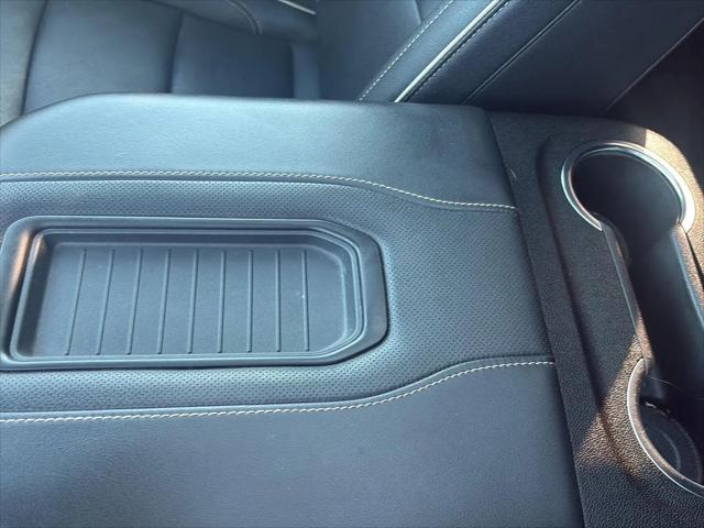 2023 GMC Yukon XL 2WD SLT