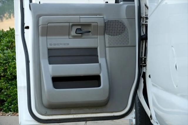 2014 Ford E-150 Commercial