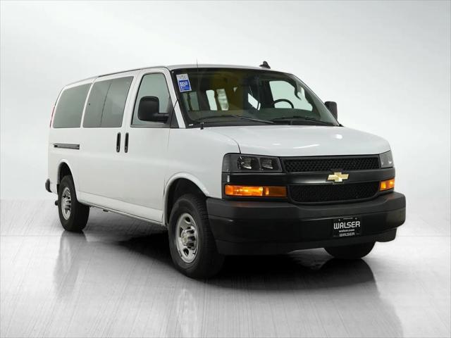 2023 Chevrolet Express Passenger RWD 3500 Regular Wheelbase LS
