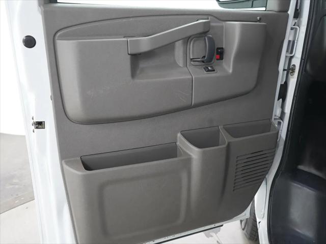 2023 Chevrolet Express Passenger RWD 3500 Regular Wheelbase LS