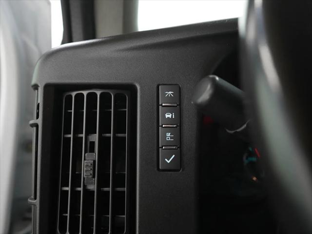 2023 Chevrolet Express Passenger RWD 3500 Regular Wheelbase LS