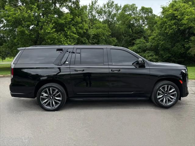 2022 Cadillac Escalade ESV 4WD Sport