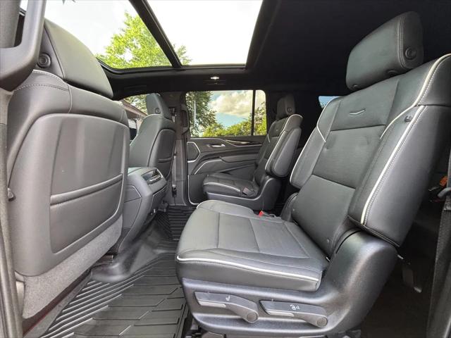 2022 Cadillac Escalade ESV 4WD Sport