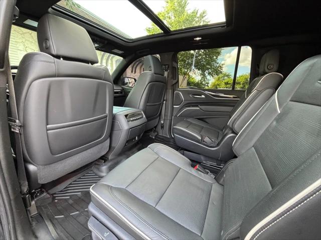 2022 Cadillac Escalade ESV 4WD Sport