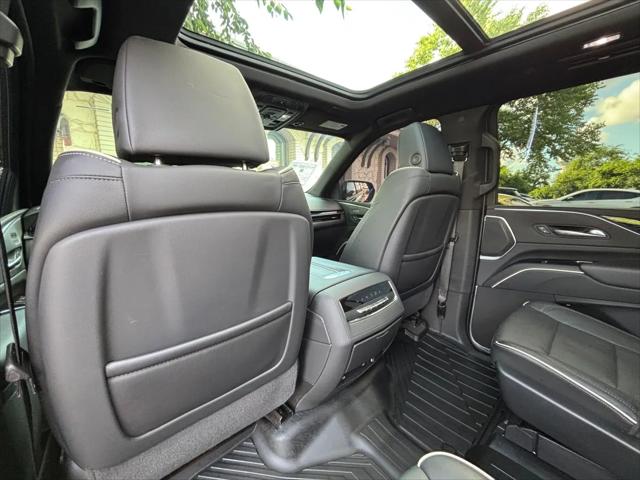 2022 Cadillac Escalade ESV 4WD Sport