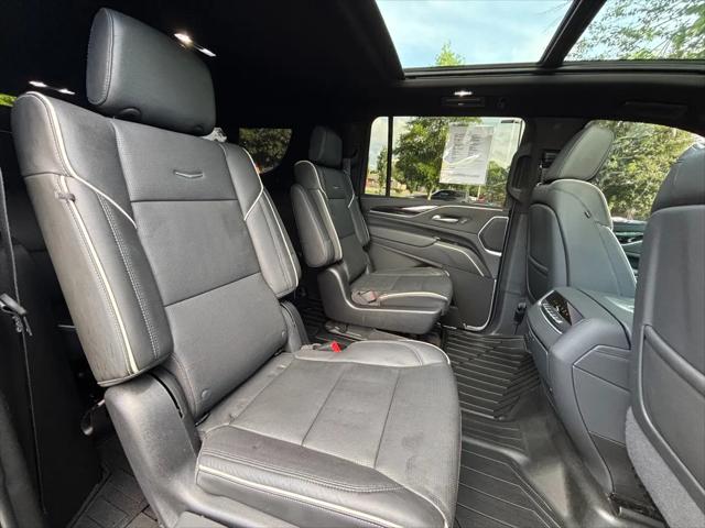 2022 Cadillac Escalade ESV 4WD Sport