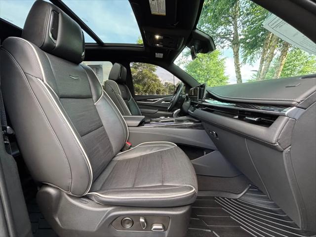 2022 Cadillac Escalade ESV 4WD Sport