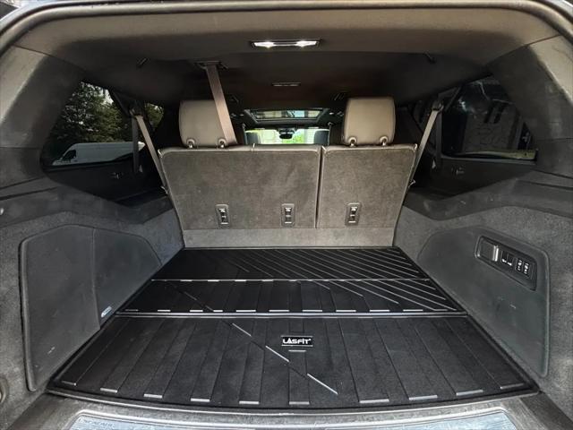 2022 Cadillac Escalade ESV 4WD Sport