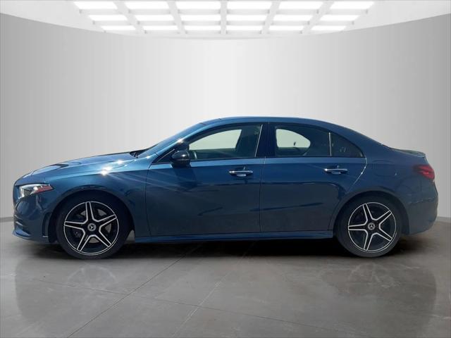 2020 Mercedes-Benz A 220 A 220