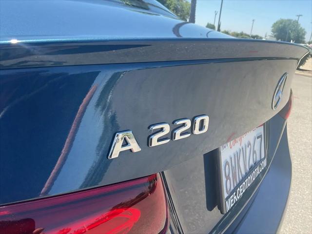 2020 Mercedes-Benz A 220 A 220