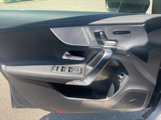 2020 Mercedes-Benz A 220 A 220