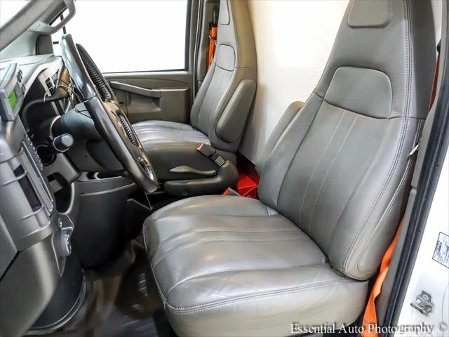 2023 GMC Savana Cutaway Work Van