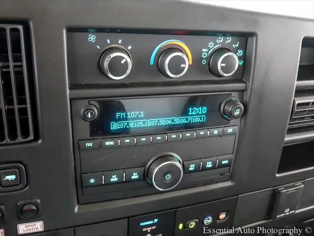 2023 GMC Savana Cutaway Work Van