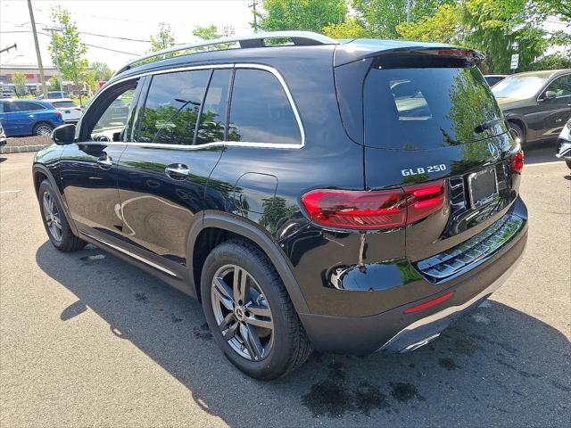 2026 Mercedes-Benz GLB 4MATIC