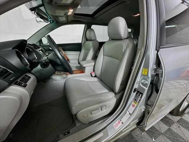 2010 Toyota Highlander Limited V6