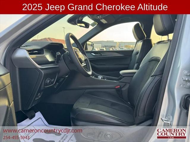 2025 Jeep Grand Cherokee Altitude 4x4