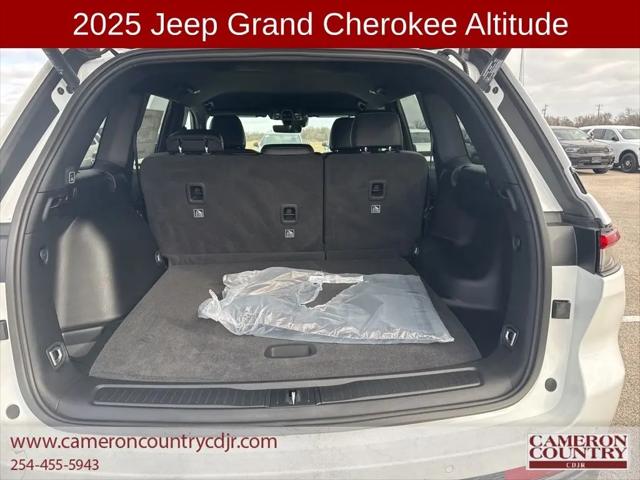 2025 Jeep Grand Cherokee Altitude 4x4