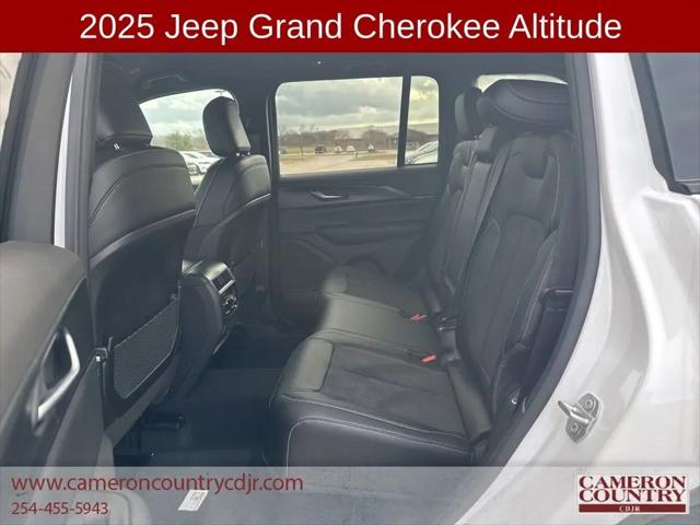 2025 Jeep Grand Cherokee Altitude 4x4