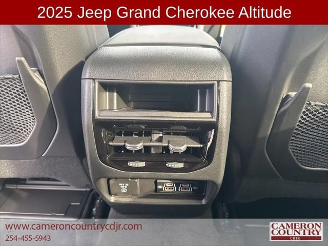 2025 Jeep Grand Cherokee Altitude 4x4