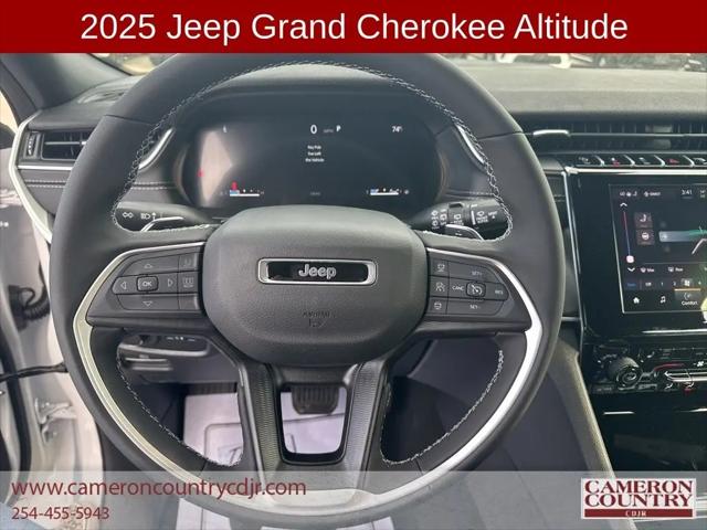 2025 Jeep Grand Cherokee Altitude 4x4