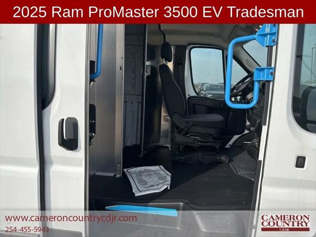 2025 Ram ProMaster Step Van Super High Roof 159" WB EXT
