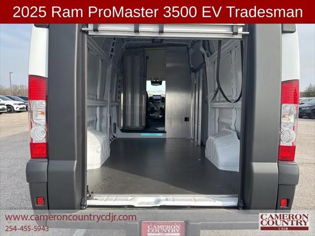 2025 Ram ProMaster Step Van Super High Roof 159" WB EXT