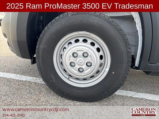 2025 Ram ProMaster Step Van Super High Roof 159" WB EXT