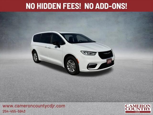 2025 Chrysler Pacifica Select for sale in Cameron, TX