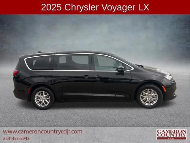 2025 Chrysler Voyager LX