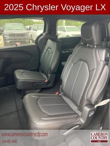 2025 Chrysler Voyager LX