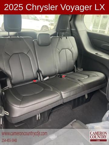 2025 Chrysler Voyager LX