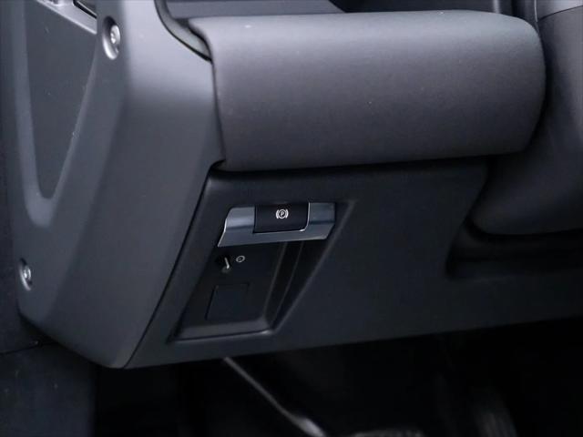 2023 Land Rover Defender 90 X-Dynamic SE