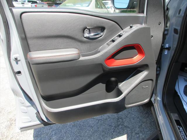 2023 Nissan Frontier Crew Cab PRO-4X 4x4
