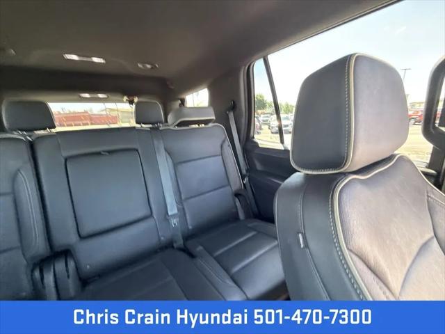 2024 GMC Yukon 4WD SLT