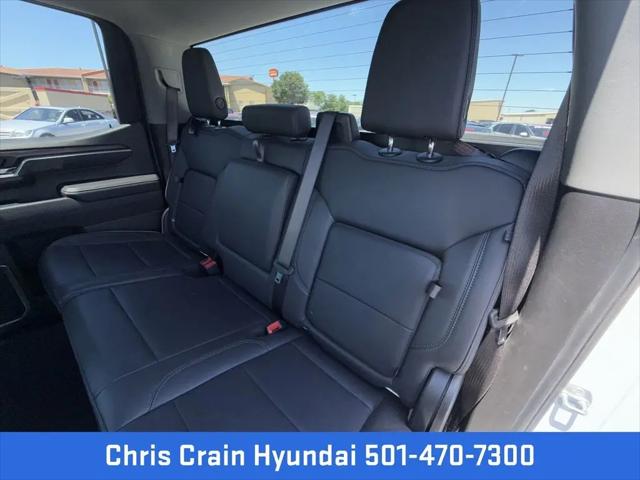 2025 GMC Sierra 1500 4WD Crew Cab Short Box SLT