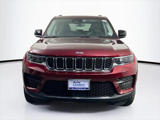 2023 Jeep Grand Cherokee Laredo 4x4