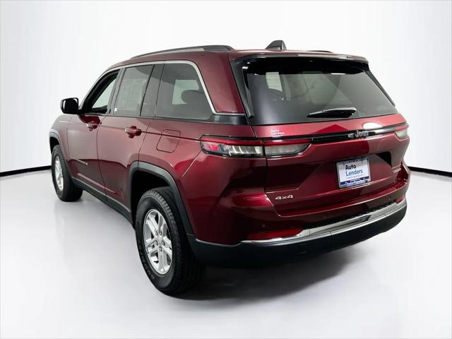2023 Jeep Grand Cherokee Laredo 4x4