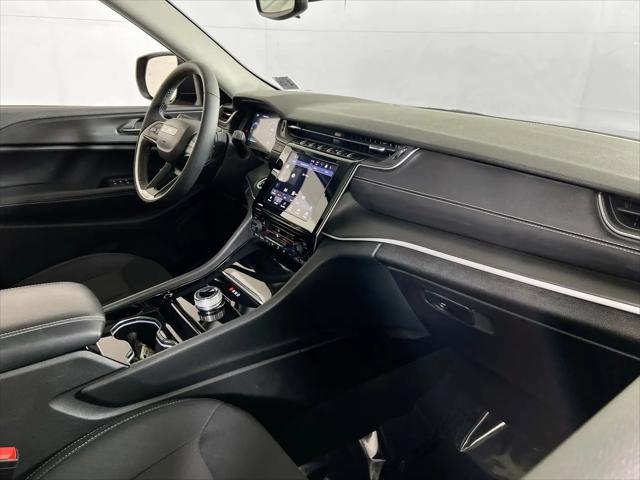 2023 Jeep Grand Cherokee Laredo 4x4