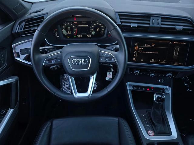 2025 Audi Q3 Premium 45 TFSI S line quattro Tiptronic