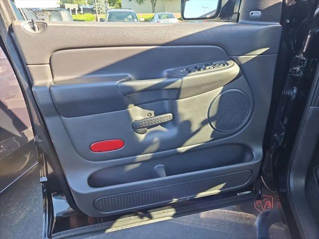 2005 Dodge Ram 3500 SLT/Laramie