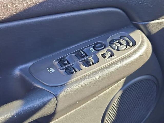 2005 Dodge Ram 3500 SLT/Laramie