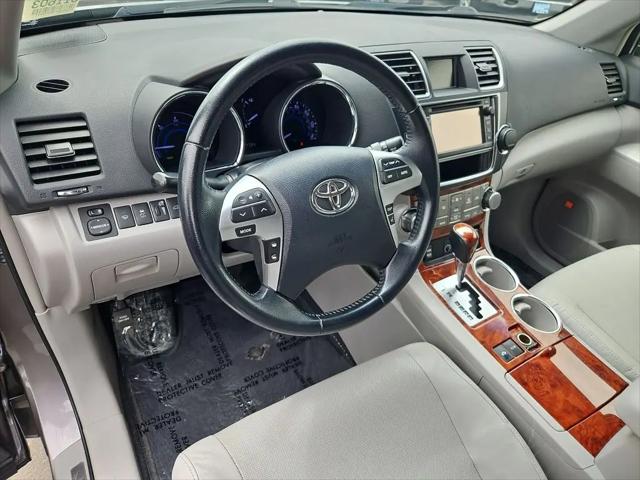 2013 Toyota Highlander Hybrid Limited V6