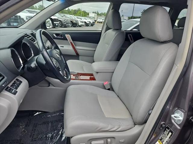 2013 Toyota Highlander Hybrid Limited V6
