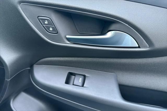 2026 Buick NV Preferred FWD