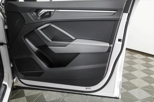 2023 Audi Q3 Premium Plus 45 TFSI S line quattro Tiptronic