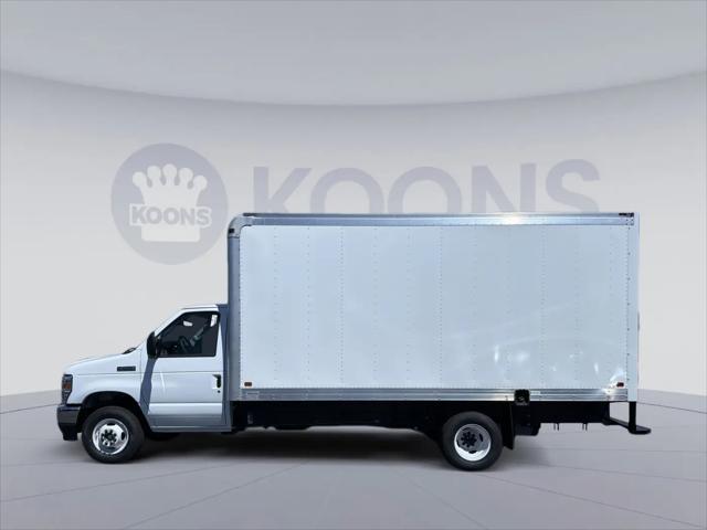 2027 Ford E-Series Cutaway E-450