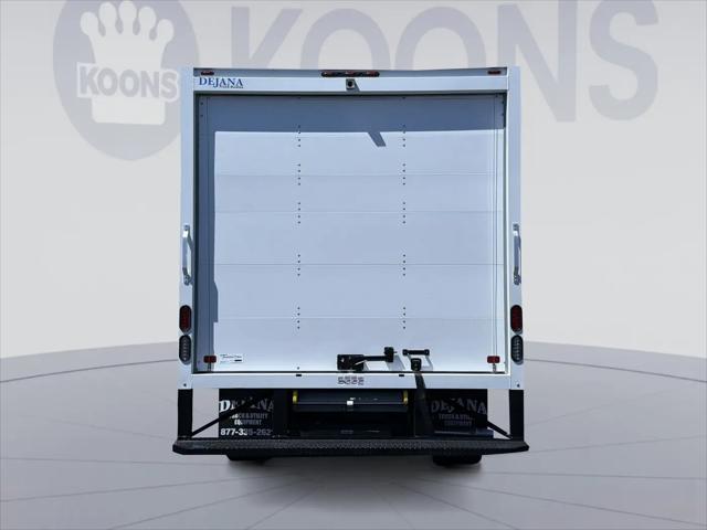 2027 Ford E-Series Cutaway E-450